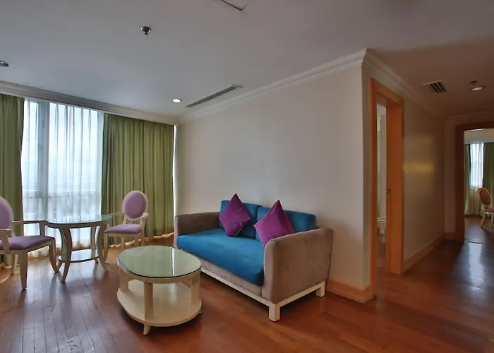 Crown Regency & Towers Hotel Cebu