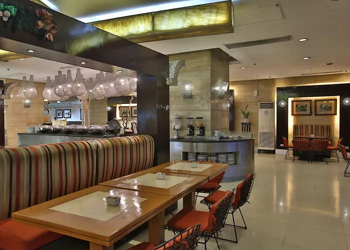 Crown Regency & Towers Hotel