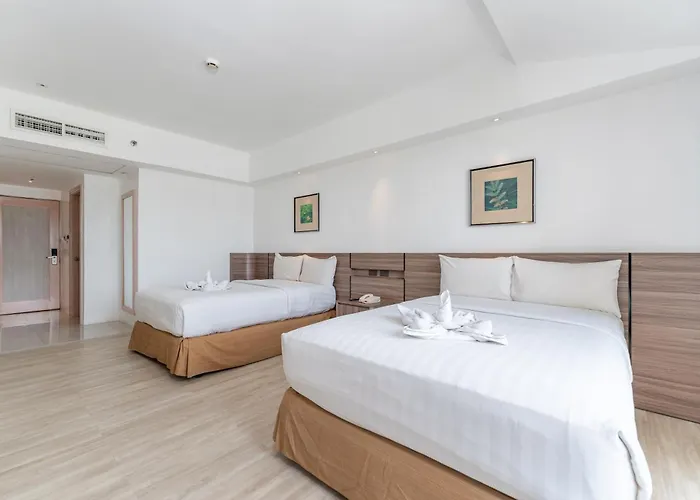 Hotel Crown Regency & Towers