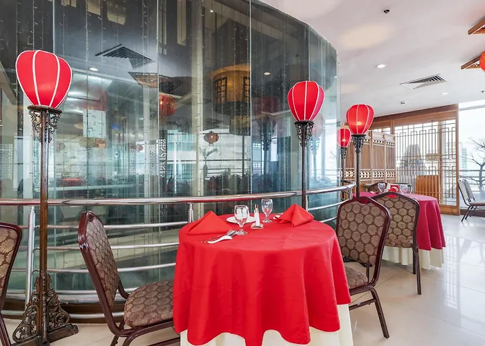 Crown Regency & Towers 4*