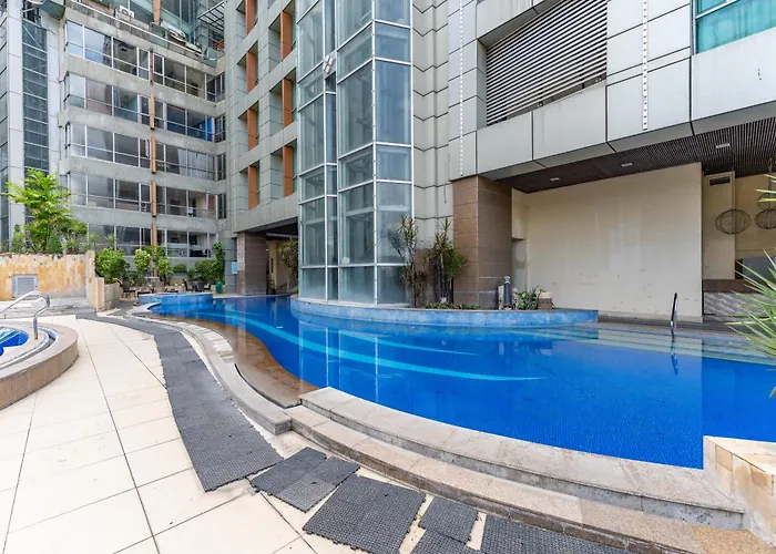 Hotel Crown Regency & Towers