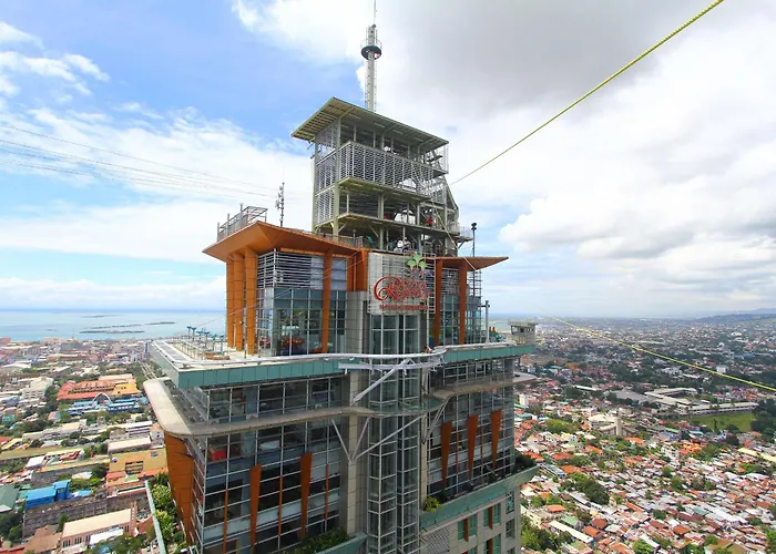 Crown Regency & Towers Отель